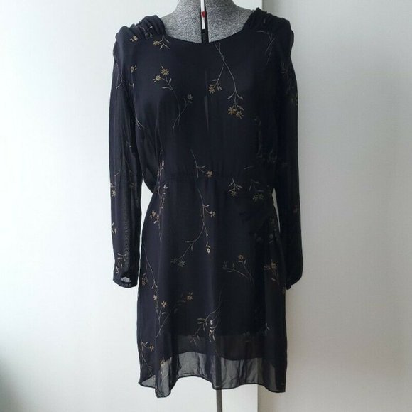 Marrika Nakk Dresses & Skirts - Marrika Nakk Navy Floral Long Sleeve Rayon Dress